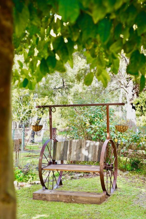 Cedar Country Retreat Villa Halls Gap Bagian luar foto